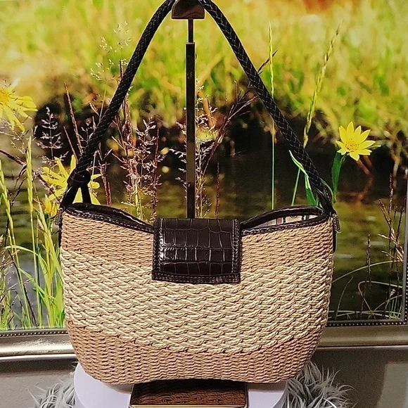 Brighton Woven Straw & Brown Leather Shoulder Bag w/ Heart Charm + Dust Bag - Picture 3 of 12